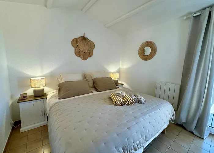 Casa de Férias Adorable Duplex Vue 5 Min à Pied De Santa Giulia Porto-Vecchio (Corsica)